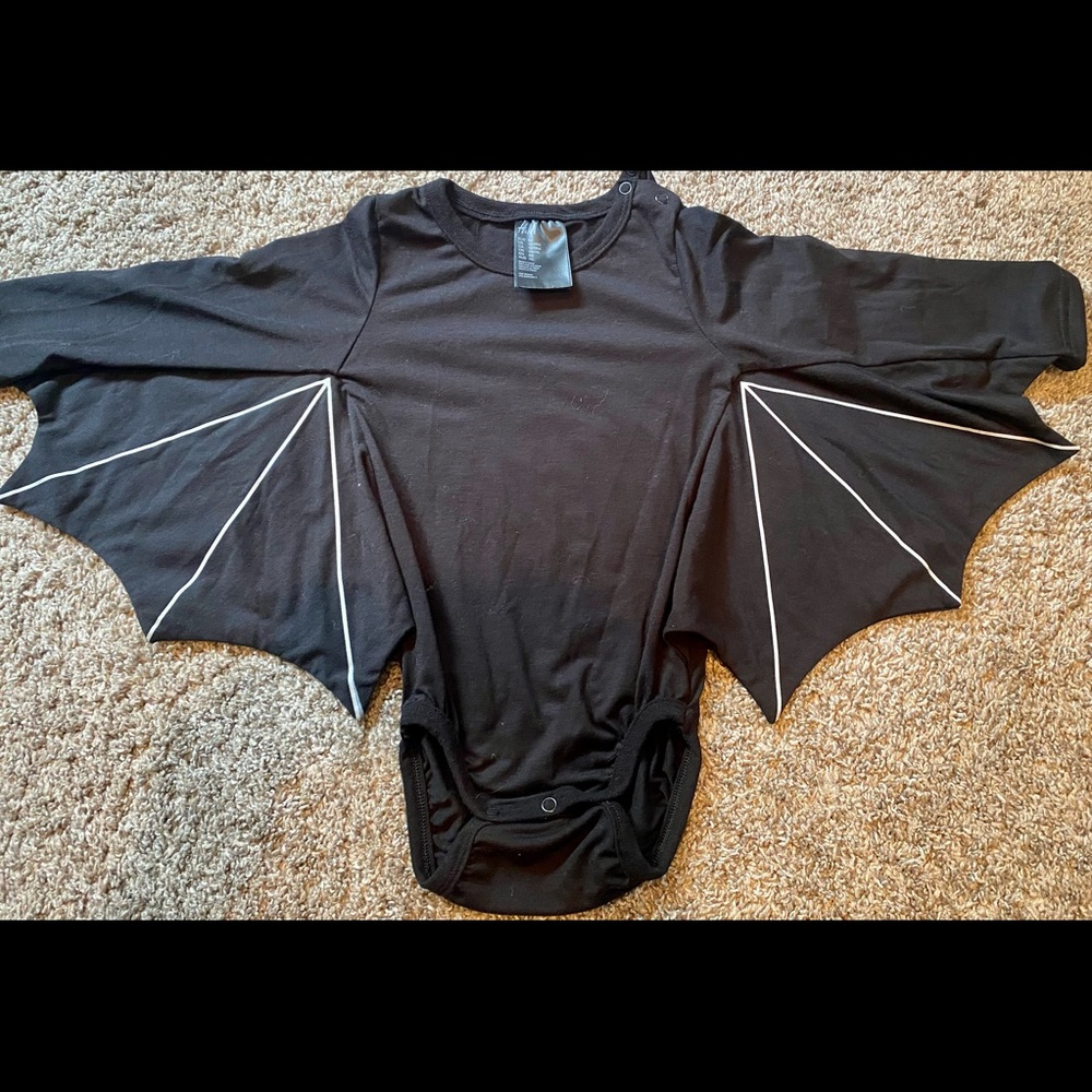 Baby bat Halloween costume H&M 12-18 months